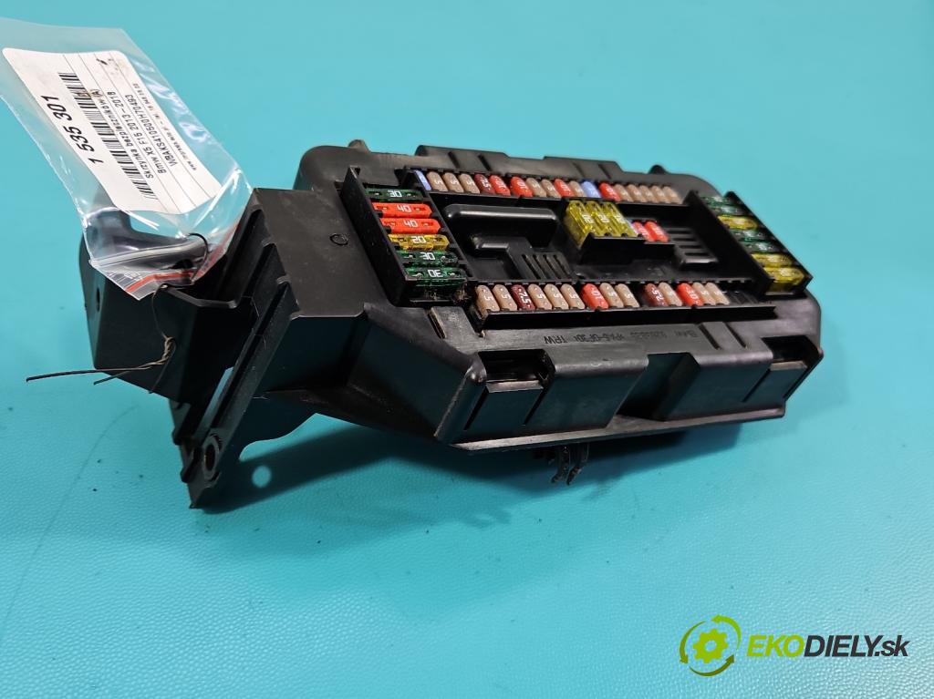 Bmw X5 F15 2013-2018 3.0d 258 HP automatic 190 kW 2993 cm3 5- skrinka poistka 9316568 (Poistková skrinka)