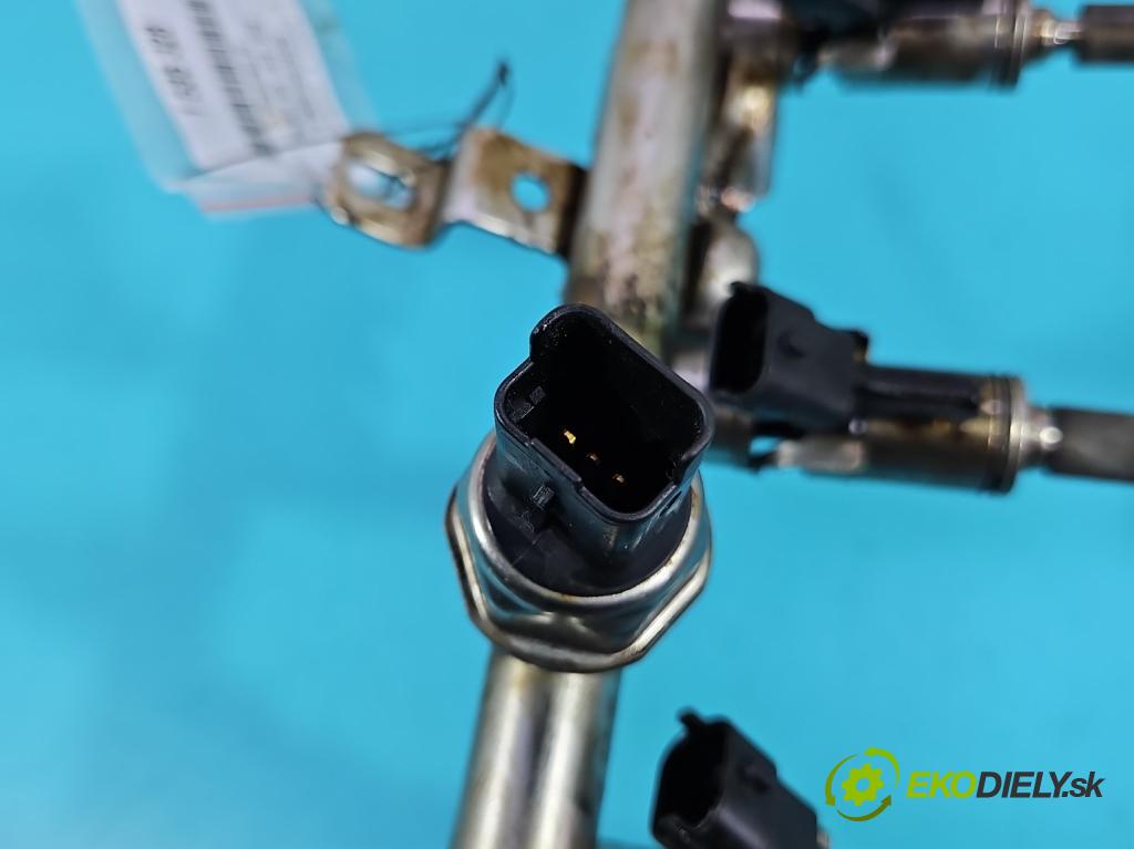 Peugeot 508 I 2010-2018 1.6 thp 156 HP automatic 115 kW 1598 cm3 5- vstrek 0261500073 (Vstrekovač paliva)