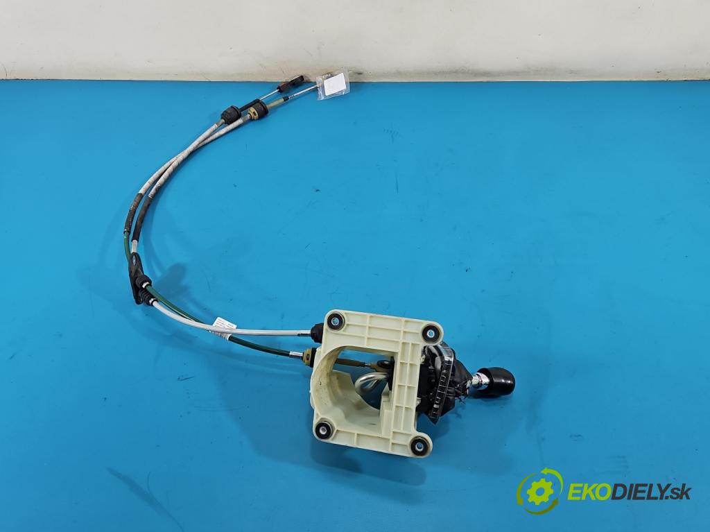 Ford Kuga Mk1 2008-2013 2.0 tdci 136 HP manual 100 kW 1997 cm3 5- Páka: Změny: stupeň,rýchlosť 8V4R7E395LA (Rýchlostná páka (kulisa))