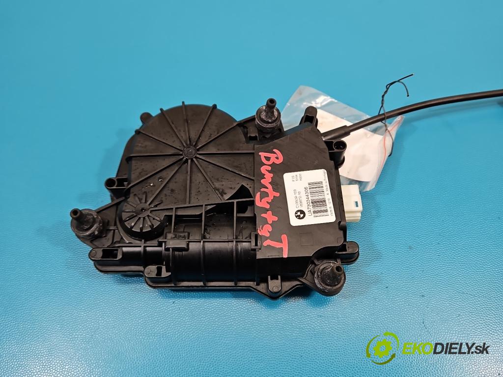 Bmw X5 F15 2013-2018 3.0d 258 HP automatic 190 kW 2993 cm3 5- zámok kufrové dvere zadné 163672