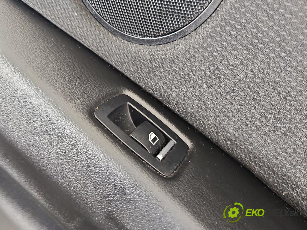 Bmw X5 F15 2013-2018 3.0d 258 HP automatic 190 kW 2993 cm3 5- Čalounictví: dvere zadné pravé 7292104