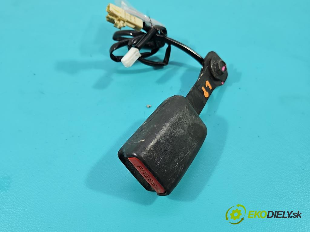 Isuzu D-Max II 2011-2019 2.5d 163 HP manual 120 kW 2499 cm3 2- pas bezpečnosť: predné pravý 