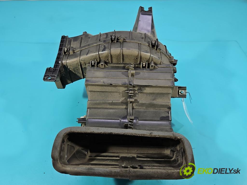 Isuzu D-Max II 2011-2019 2.5 crdi 163 hp manual 120 kW 2499 cm3 2- radiátor 8982330520 (Radiátor topení)