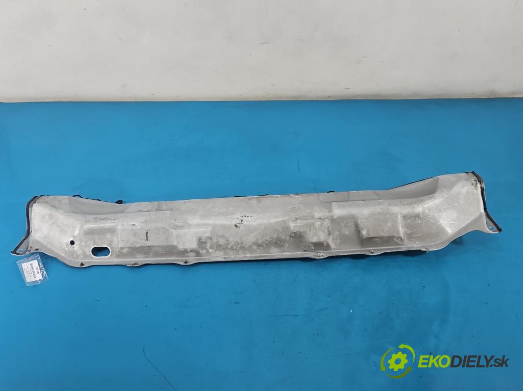 Isuzu D-Max II 2011-2019 2.5d 163 HP manual 120 kW 2499 cm3 2- torpédo  (Torpédo (plast pod čelným sklom))