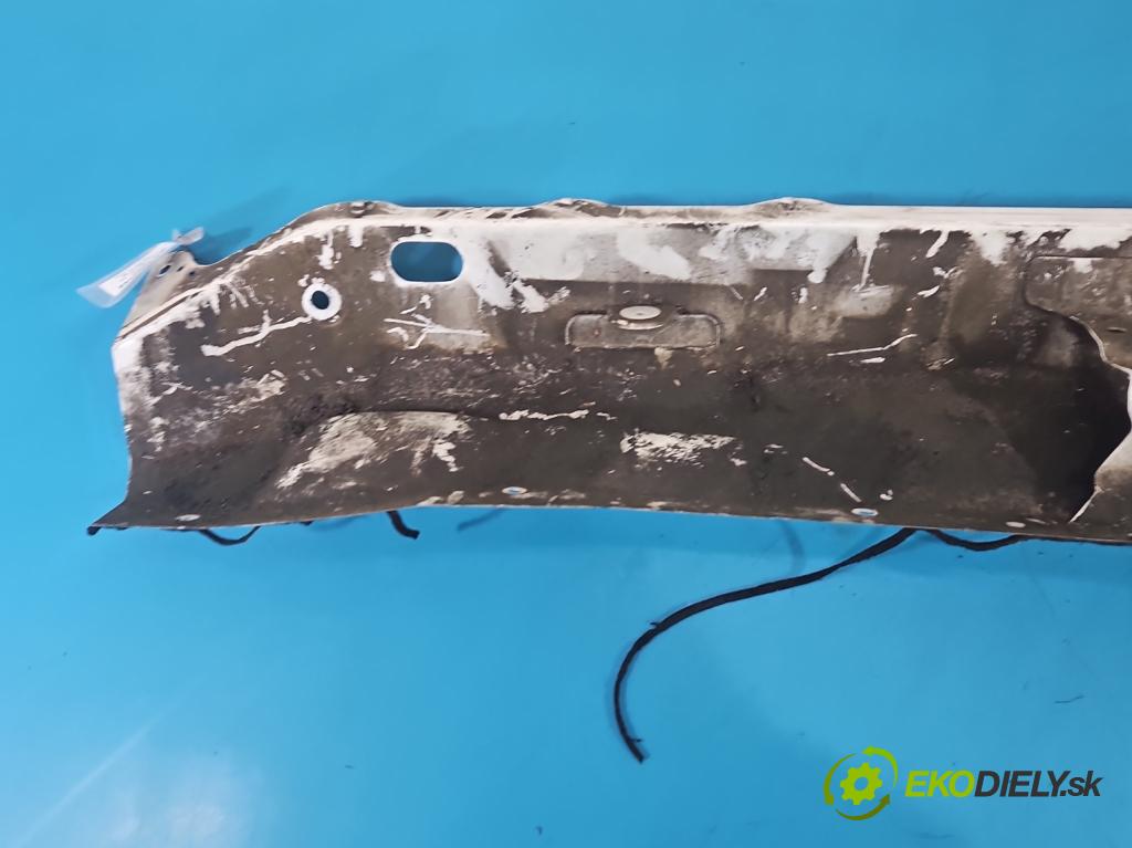 Isuzu D-Max II 2011-2019 2.5d 163 HP manual 120 kW 2499 cm3 2- torpédo  (Torpédo (plast pod čelným sklom))