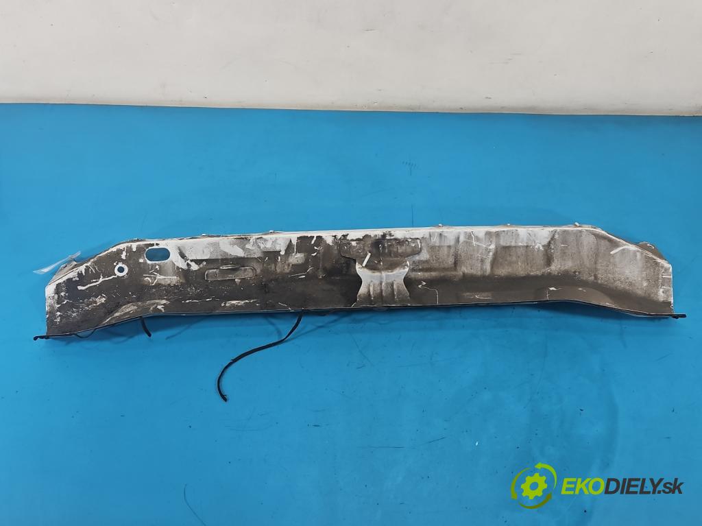 Isuzu D-Max II 2011-2019 2.5d 163 HP manual 120 kW 2499 cm3 2- torpédo  (Torpédo (plast pod čelným sklom))