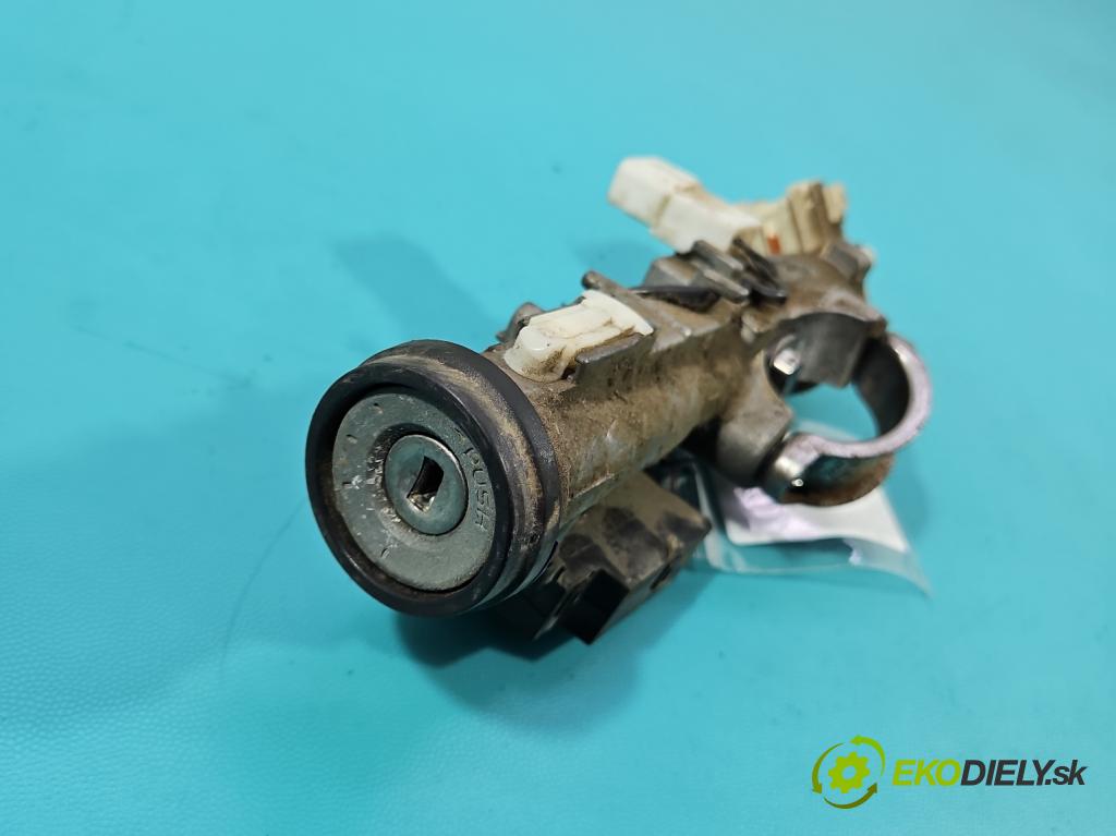 Isuzu D-Max II 2011-2019 2.5 crdi 163 HP manual 120 kW 2499 cm3 2- Spínačka 8981232605 (Spínacia skrinka)