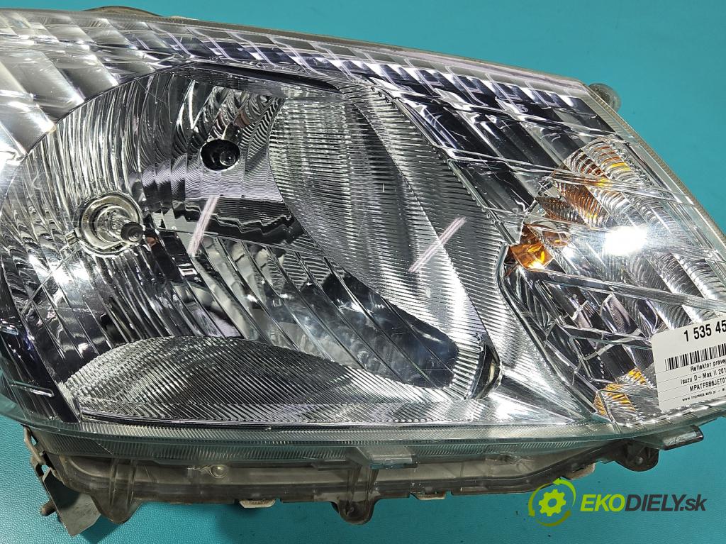 Isuzu D-Max II 2011-2019 2.5d 163 HP manual 120 kW 2499 cm3 2- Reflektor: pravý  (Svetlo predné pravé)