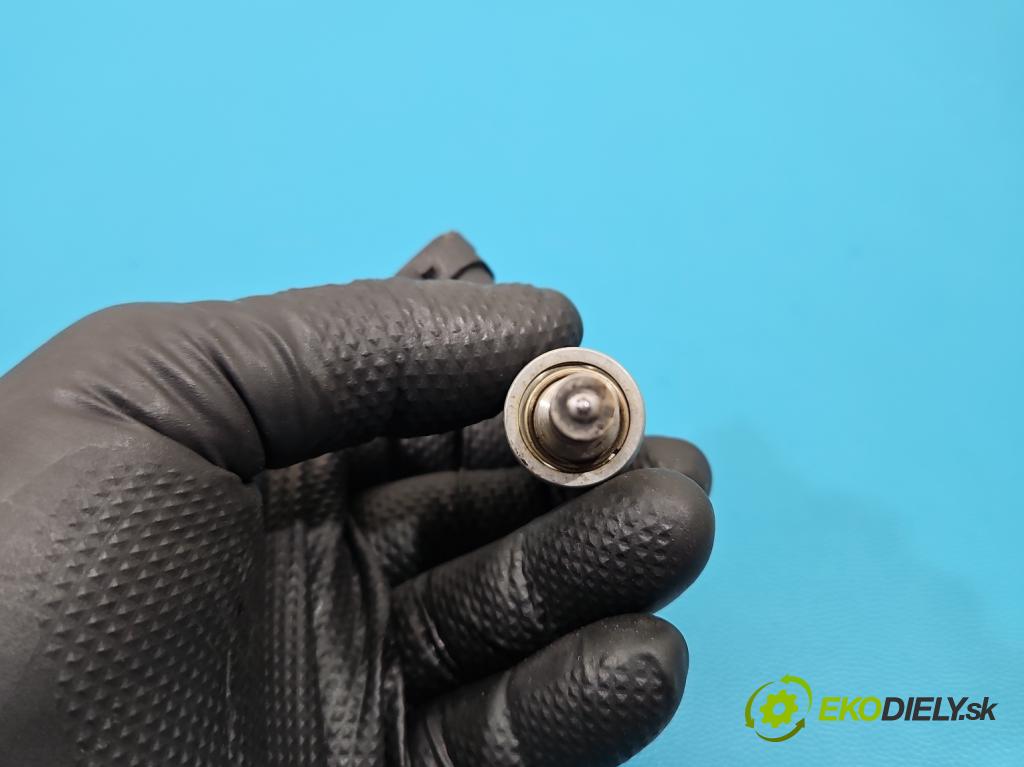 Maserati Quattroporte VI 13- 3.0 V6 automatic 301 kW 2979 cm3 4- vstřikovač 0261500427 (Vstřikovač paliva)