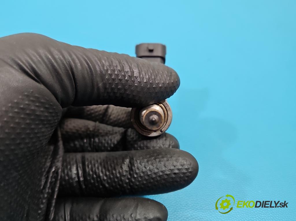 Maserati Quattroporte VI 13- 3.0 V6 automatic 301 kW 2979 cm3 4- vstrek 0261500427 (Vstrekovač paliva)