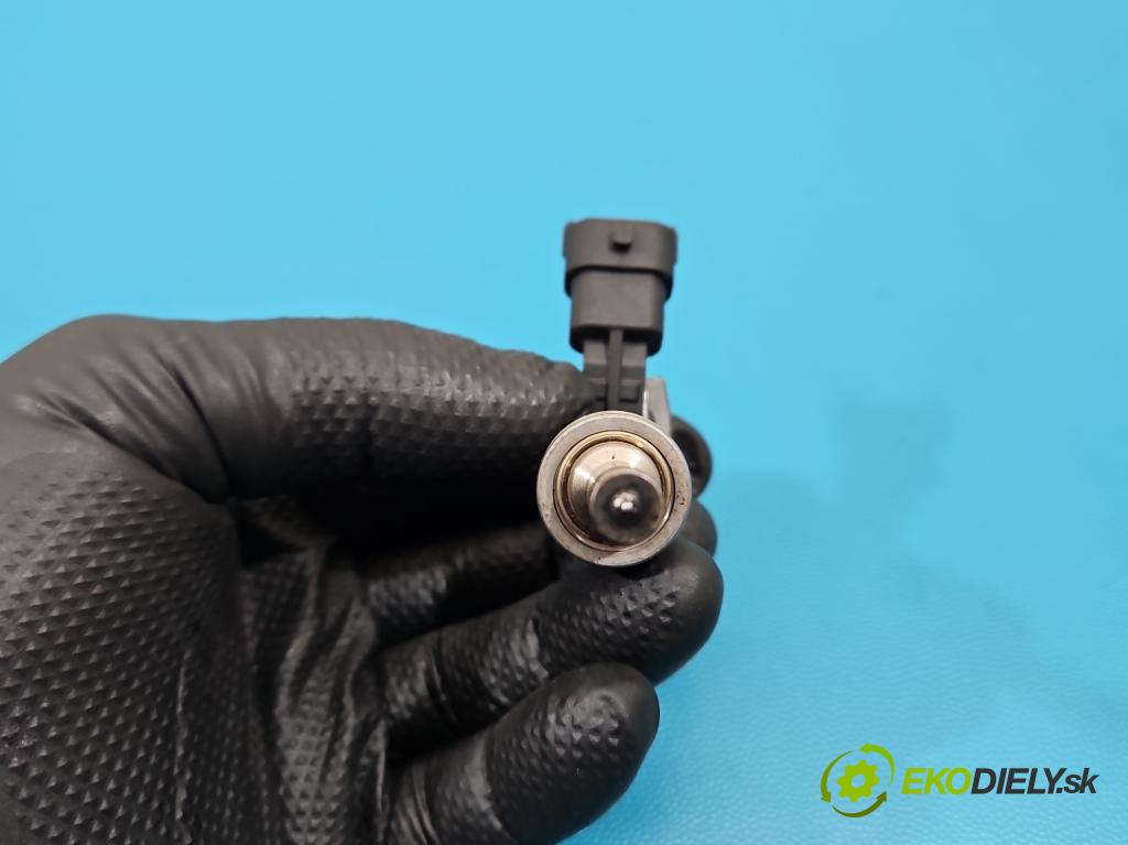 Maserati Quattroporte VI 13- 3.0 V6 automatic 301 kW 2979 cm3 4- vstřikovač 0261500427 (Vstřikovač paliva)