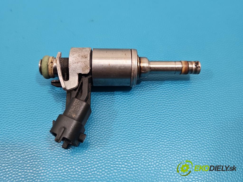 Maserati Quattroporte VI 13- 3.0 V6 automatic 301 kW 2979 cm3 4- vstřikovač 0261500427 (Vstřikovač paliva)