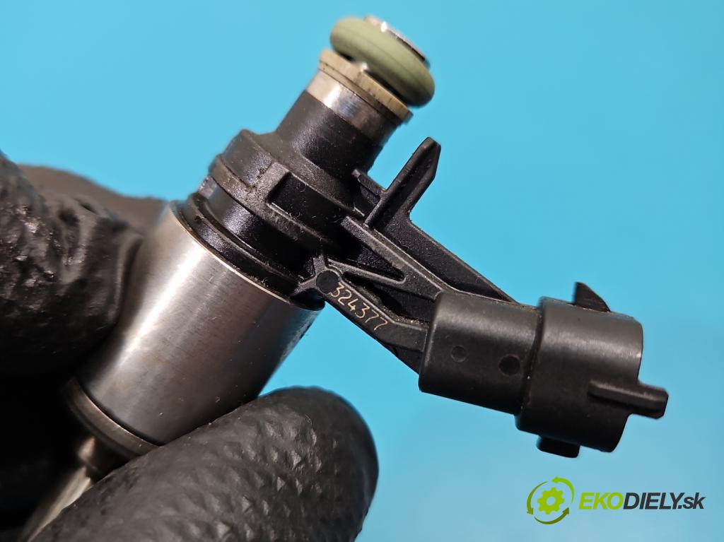 Maserati Quattroporte VI 13- 3.0 V6 automatic 301 kW 2979 cm3 4- vstřikovač 0261500427 (Vstřikovač paliva)