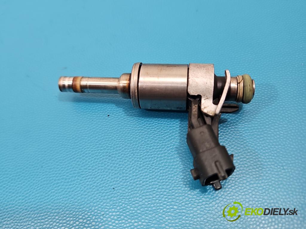 Maserati Quattroporte VI 13- 3.0 V6 automatic 301 kW 2979 cm3 4- vstřikovač 0261500427 (Vstřikovač paliva)