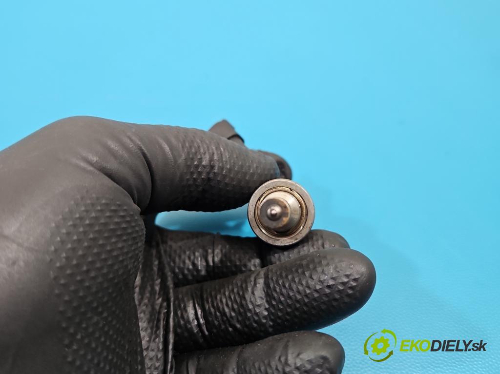 Maserati Quattroporte VI 13- 3.0 V6 automatic 301 kW 2979 cm3 4- vstřikovač 0261500427 (Vstřikovač paliva)