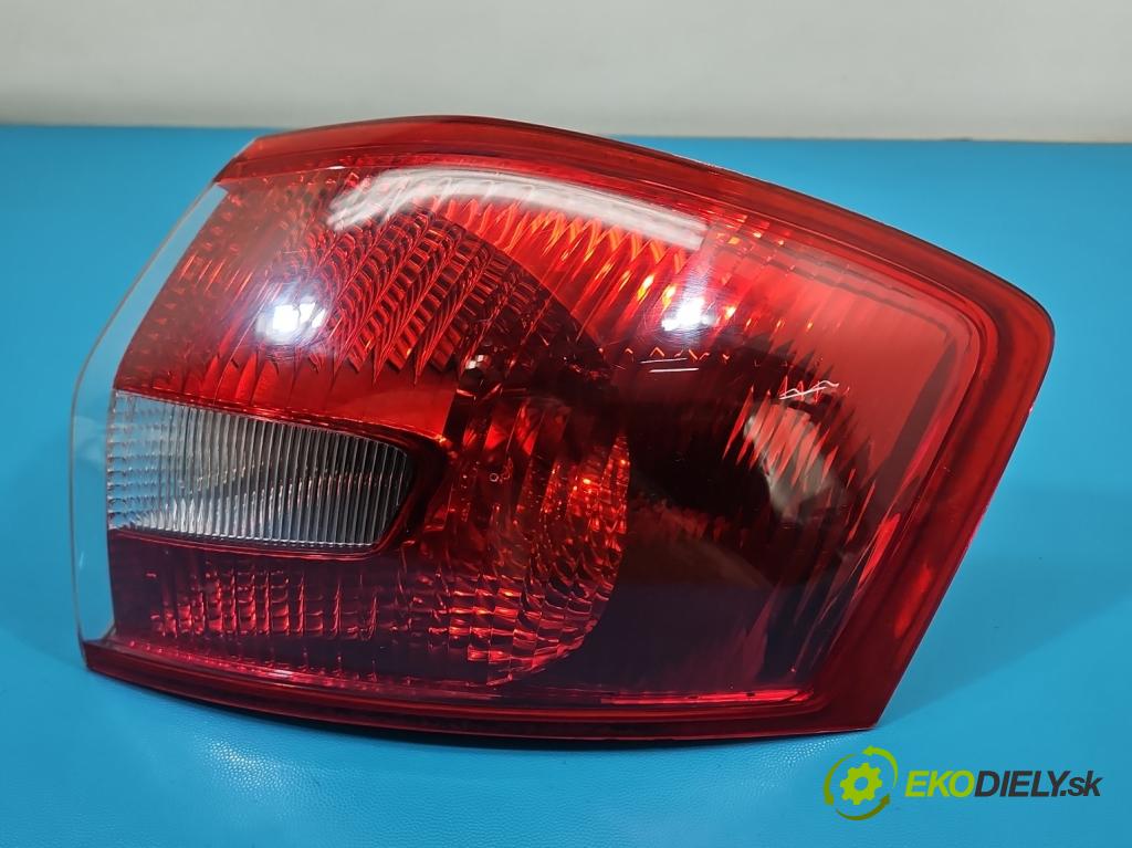 Ford Kuga Mk1 2008-2013 2.0 tdci 136 HP manual 100 kW 1997 cm3 5- svetlo / reflektor zadné pravé  (Kľučka dverí ostatné)