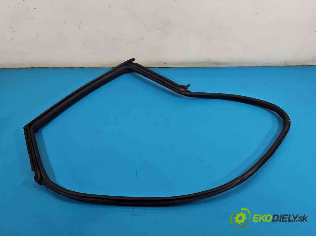 Maserati Quattroporte VI 13- 3.0 V6 automatic 301 kW 2979 cm3 4- Těsnění: dveře zadní pravé  (Karoserie ostatní)