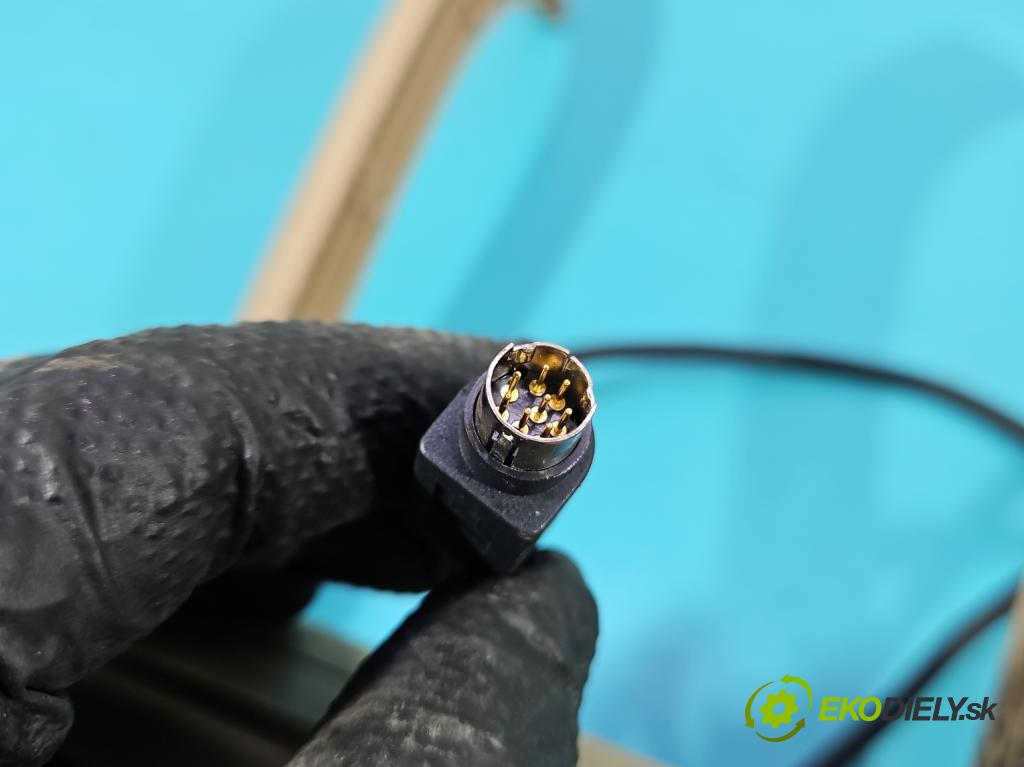 Mercedes ML W164 2005-2011 3.0 cdi 224hp automatic 165 kW 2987 cm3 5- Zobrazit:  (Prístrojová doska)