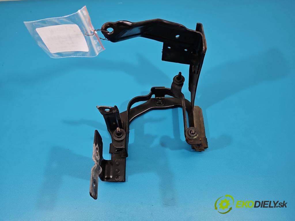 Ford Kuga Mk1 2008-2013 2.0 tdci 136 HP manual 100 kW 1997 cm3 5- Upevnenie: 8V41-3K738-AE
