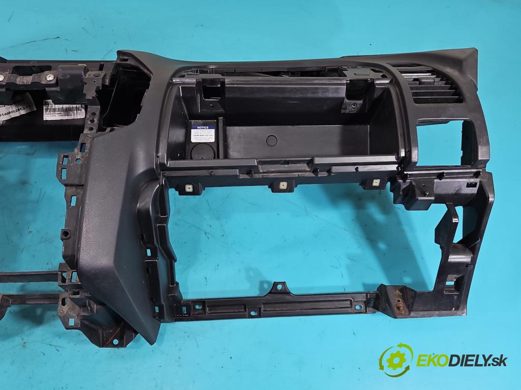 Isuzu D-Max II 2011-2019 2.5d 163 hp manual 120 kW 2499 cm3 2- kokpit,přistrojova deska