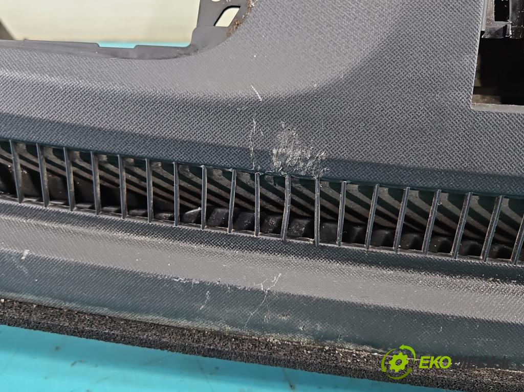 Isuzu D-Max II 2011-2019 2.5d 163 hp manual 120 kW 2499 cm3 2- kokpit,přistrojova deska