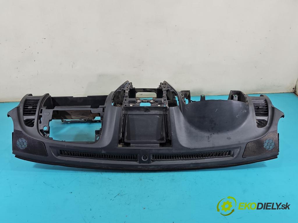 Isuzu D-Max II 2011-2019 2.5d 163 hp manual 120 kW 2499 cm3 2- kokpit,přistrojova deska