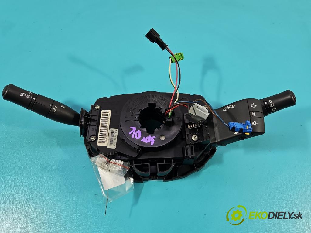 Renault Megane II 2003-2008 1.5 dci 86 HP manual 63 kW 1461 cm3 3- prepínač komplex: 8200155865 (Prepínacie páčky pod volantom)