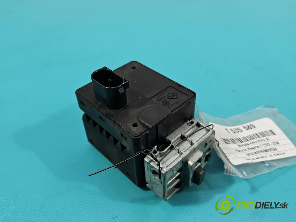 Renault Megane II 2003-2008 1.5 dci 86 HP manual 63 kW 1461 cm3 3- Blokáda: řízení: 8200604932 (Riadenie ostatné)