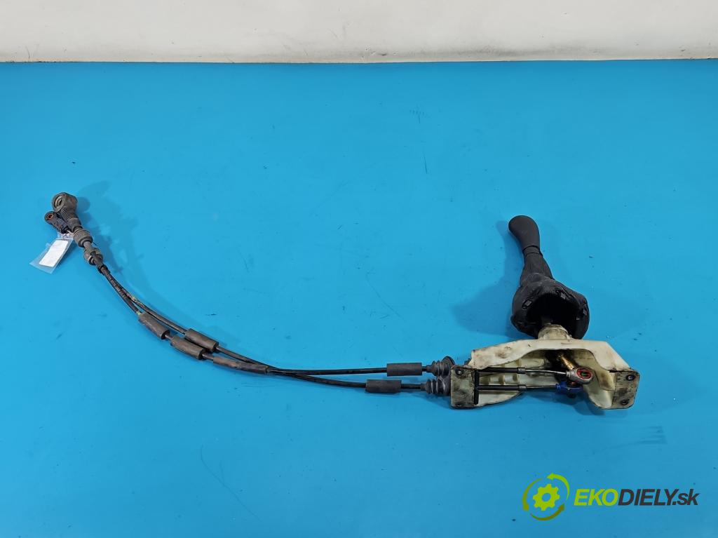 Alfa romeo 147 1.6 16v 120 HP manual 88 kW 1598 cm3 3- Páka: Změny: stupeň,rýchlosť  (Rýchlostná páka (kulisa))