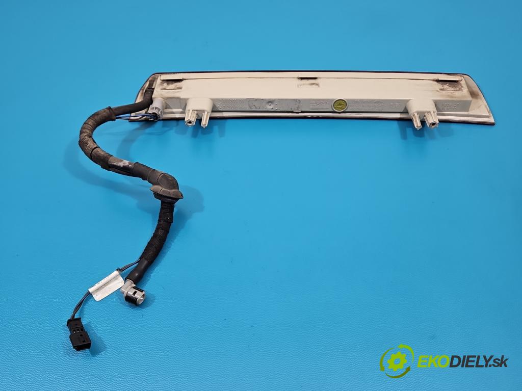 Bmw X5 F15 2013-2018 3.0d 258 hp automatic 190 kW 2993 cm3 5- světlo: 7290-090-09