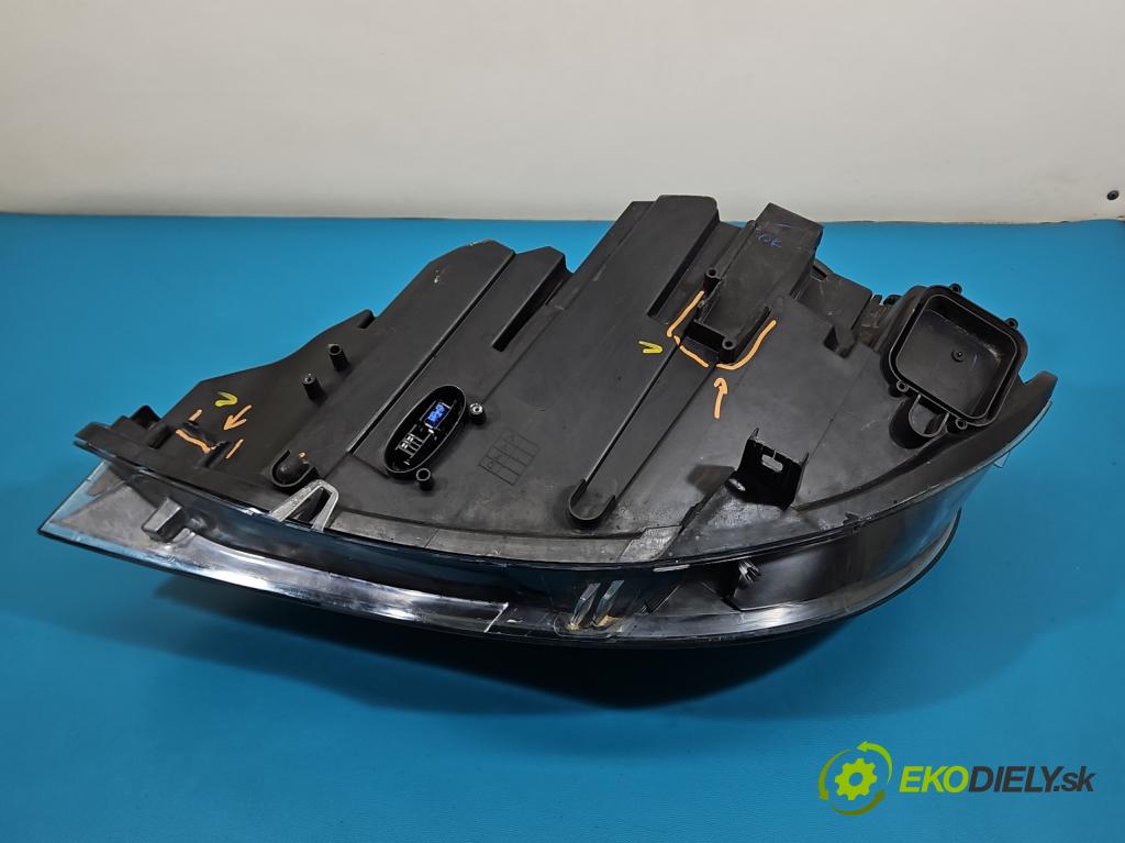 Bmw X6 E71 2007–2014 3.0d 306KM automatic 225 kW 2993 cm3 5- Reflektor: pravý 7271358 (Svetlo predné pravé)