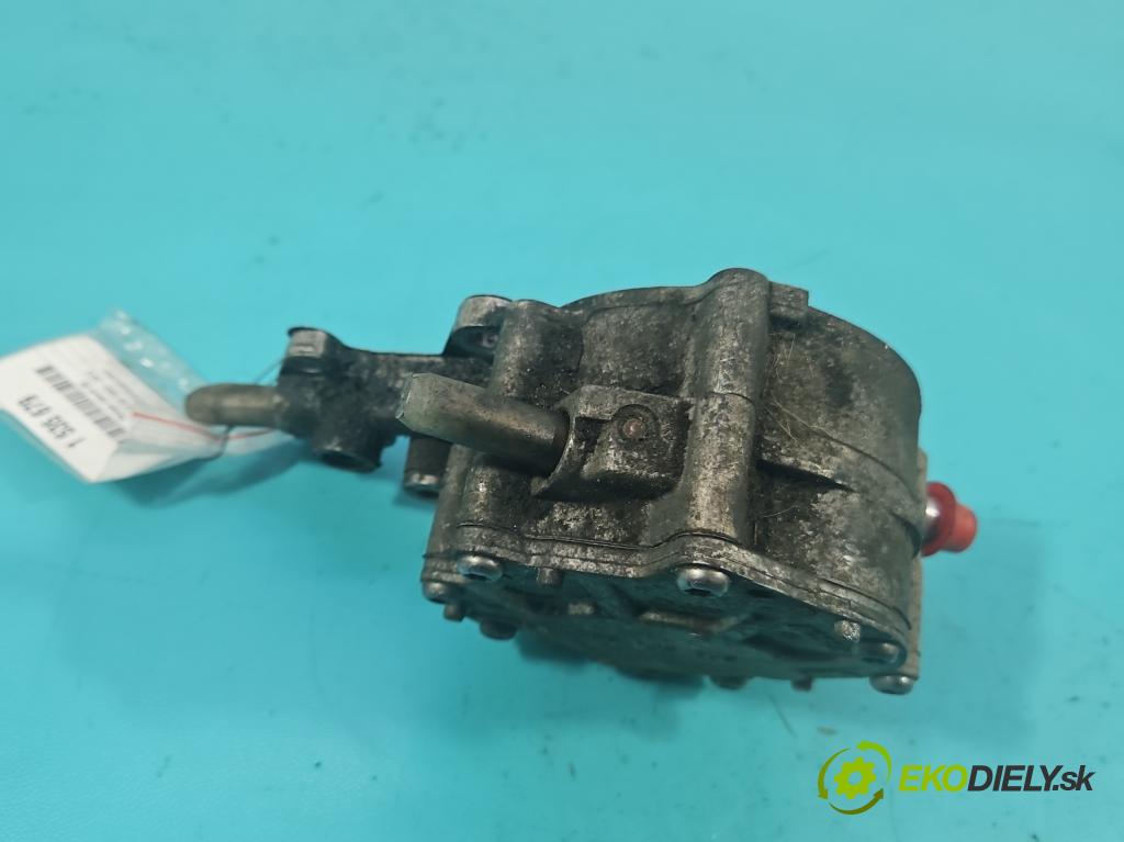 Audi A3 8P 2003-2012 1.9 TDI 105 HP manual 77 kW 1896 cm3 5- čerpadlo rotačný 038145209M
