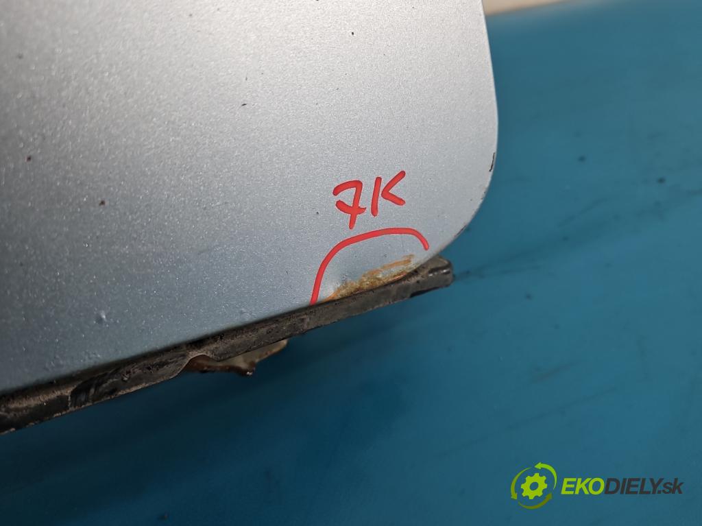 Peugeot Partner II 2008-2018 1.6 hdi 90 HP manual 66.2 kW 1560 cm3 5- blatník predné pravý  (Kľučka dverí ostatné)
