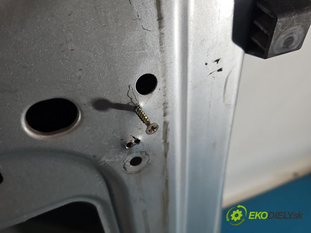 Peugeot Partner II 2008-2018 1.6 hdi 90 hp manual 66.2 kW 1560 cm3 5- zadní kufrové dveře  (Zadní kapota (kufr))