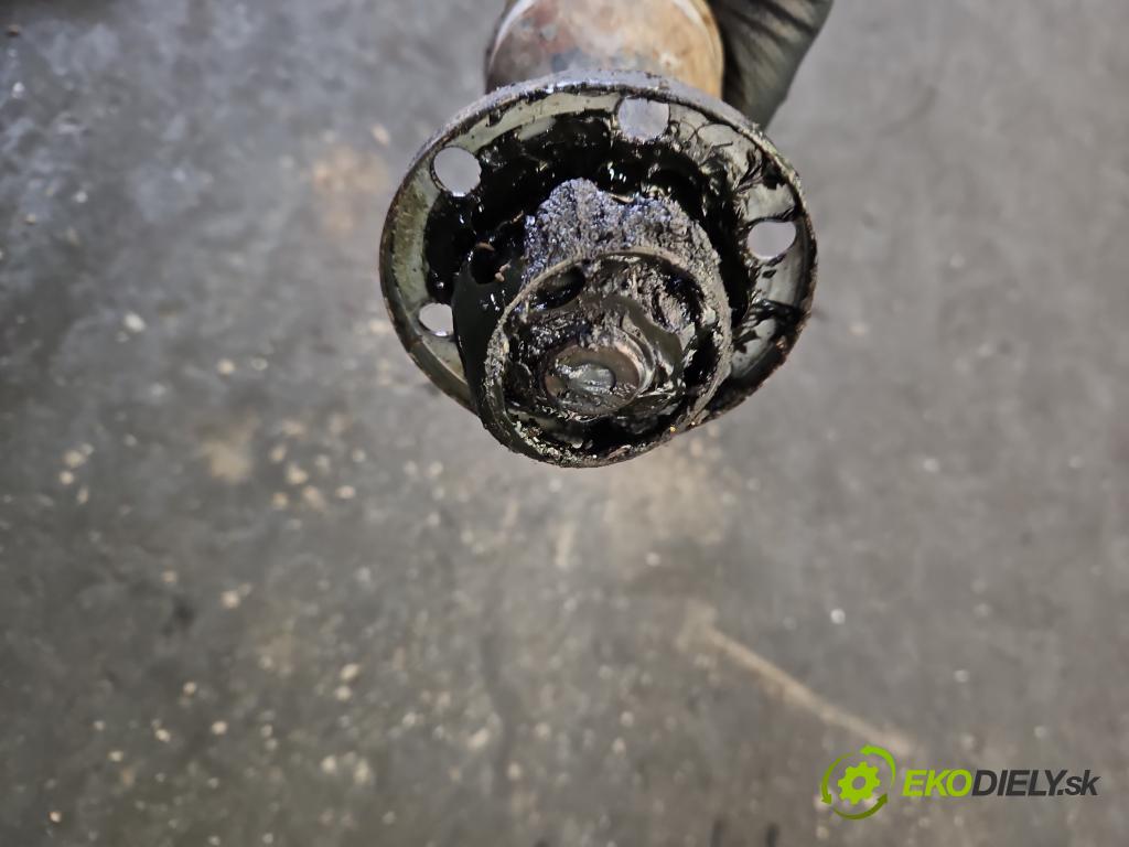 Ford Freestyle 3.0 V6 203KM automatic 149 kW 2967 cm3 5- Hřídel: zadné  (Kardaňový hriadeľ)