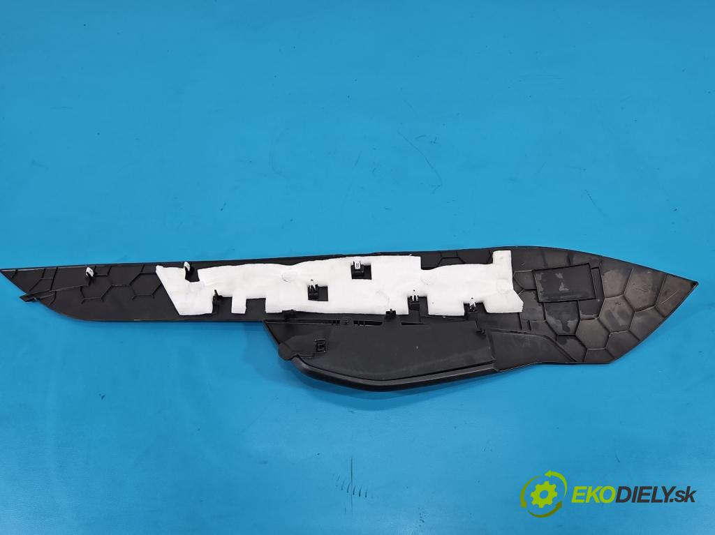 Ford Focus Mk4 2018- 1.5 TDCI 120 hp automatic 88 kW 1499 cm3 5- kryt plastová JX7B-A044E06
