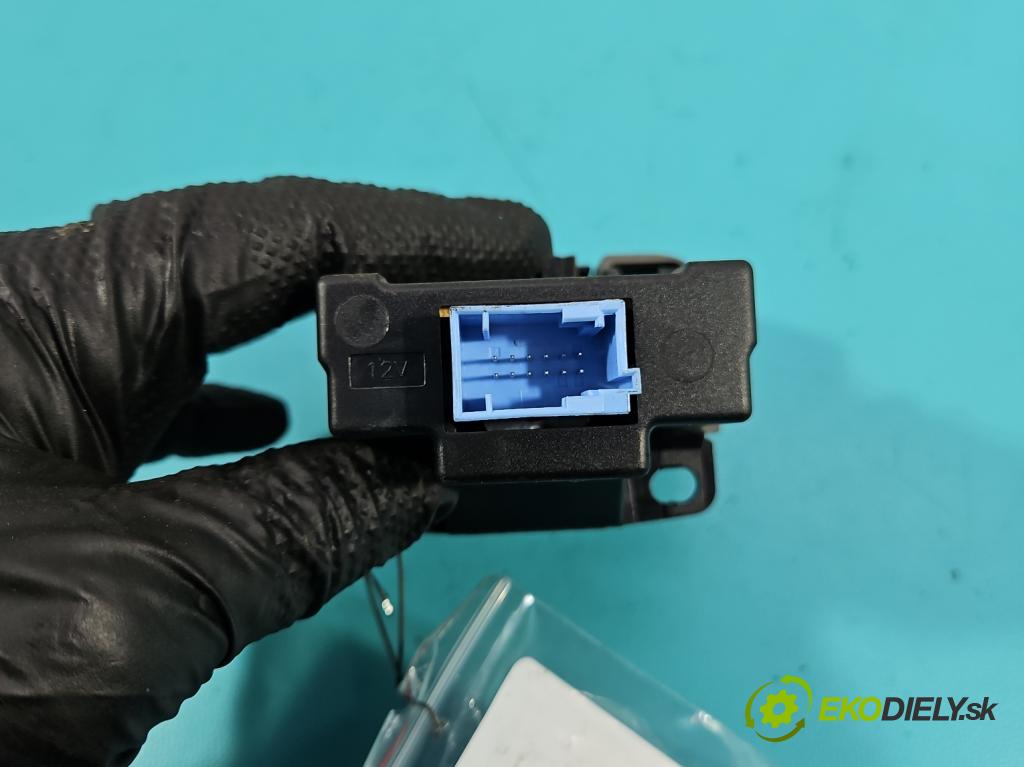 Renault Scenic II 2003-2009 1.9 dci 120 HP manual 88 kW 1870 cm3 5- prepínač brzda: ručný 8200270265 (Prepínacie páčky pod volantom)