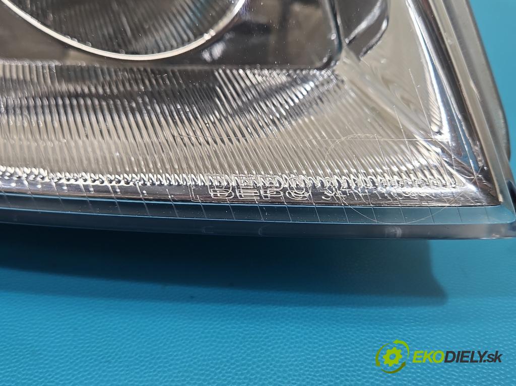 Vw Passat B5 1995-2005 1.9 tdi 131 HP manual 96 kW 1896 cm3 5- Reflektor: pravý  (Svetlo predné pravé)