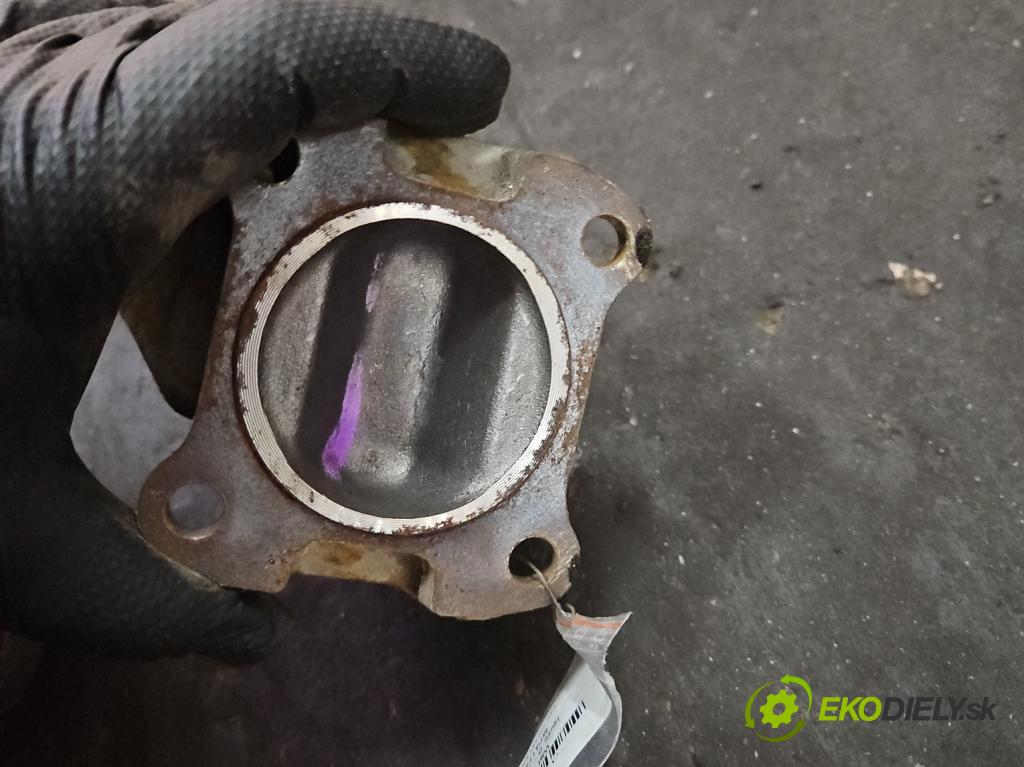 Isuzu D-Max II 2011-2019 2.5 crdi 163 HP manual 120 kW 2499 cm3 2- Hřídel: zadné  (Kardaňový hriadeľ)