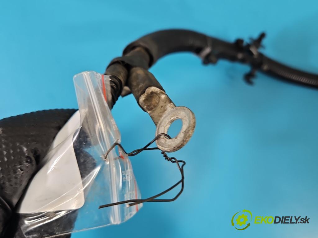 Peugeot 3008 II 2016-2023 1.6 T 300 hp automatic 221 kW 1598 cm3 5- Balíček: 1