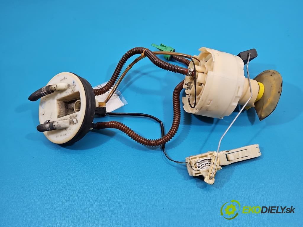 Audi A4 B5 1994-2001 1.6 8v 101 HP manual 74 kW 1595 cm3 4- čerpadlo palivo 8D0201319