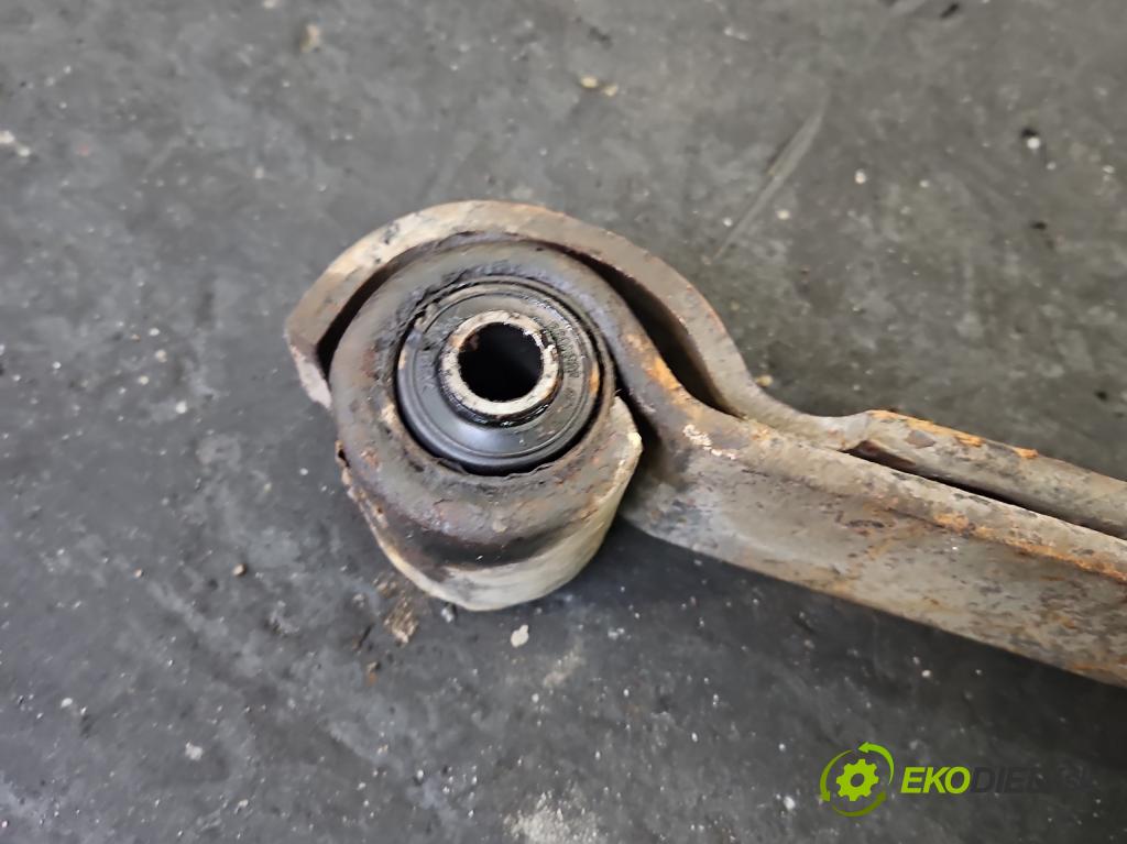 Isuzu D-Max II 2011-2019 2.5d 163 hp manual 120 kW 2499 cm3 2- listová pero zadní