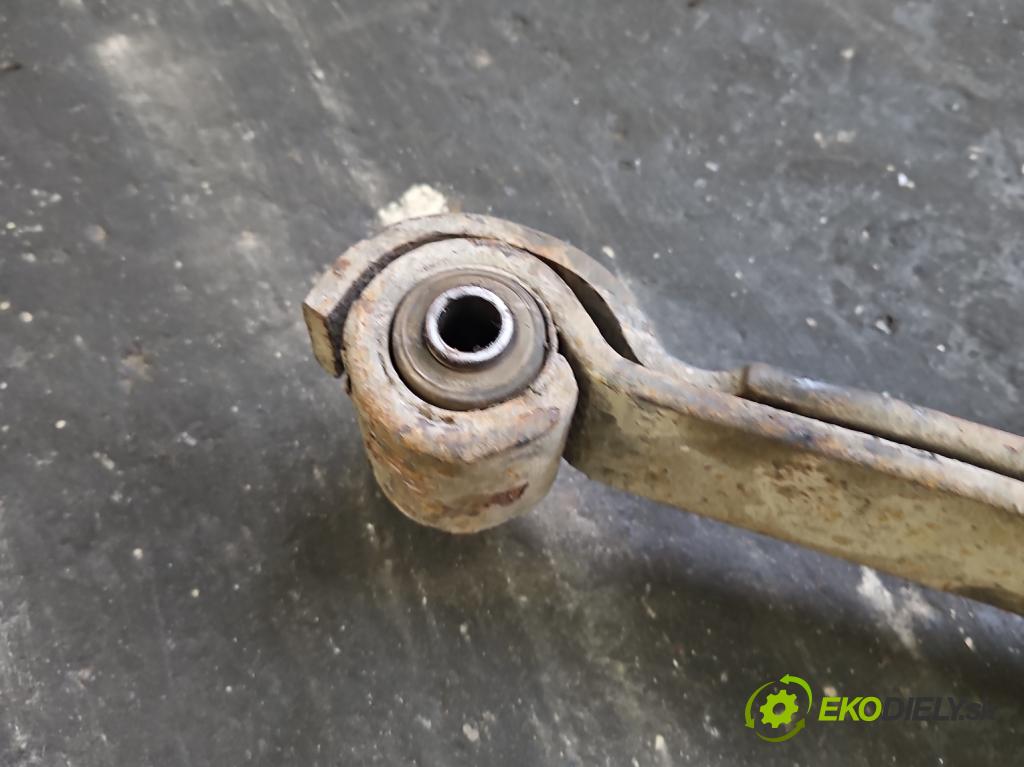 Isuzu D-Max II 2011-2019 2.5d 163 hp manual 120 kW 2499 cm3 2- listová pero zadní