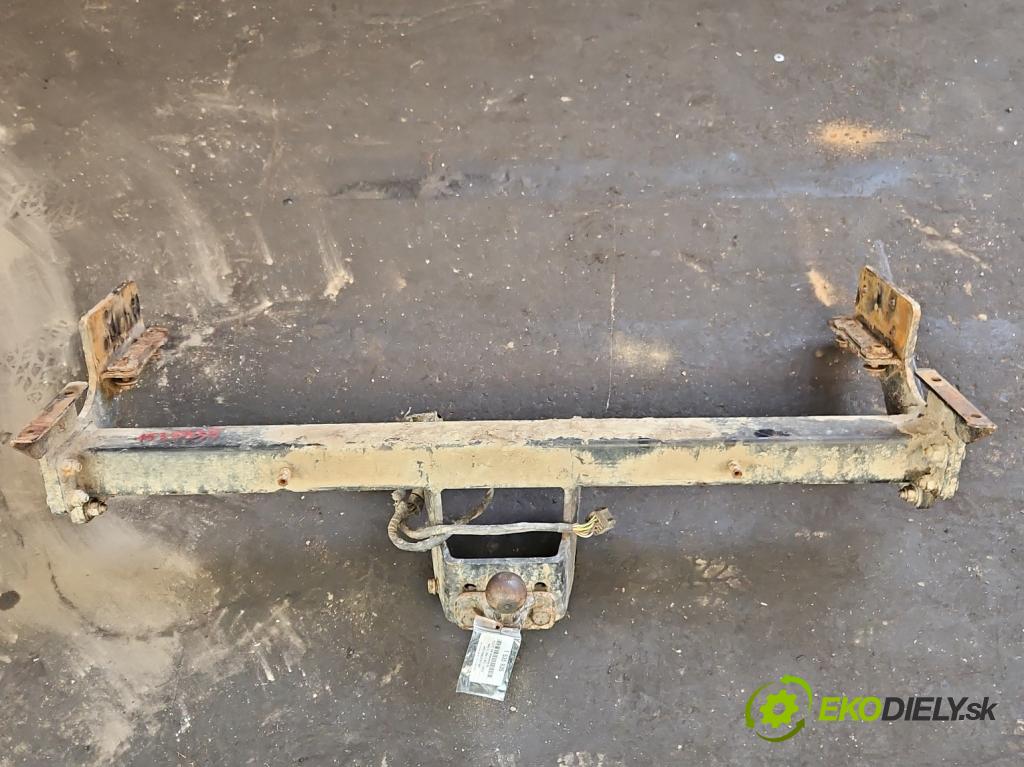 Isuzu D-Max II 2011-2019 2.5d 163 hp manual 120 kW 2499 cm3 2- oko tažné  (Tažné zařízení)