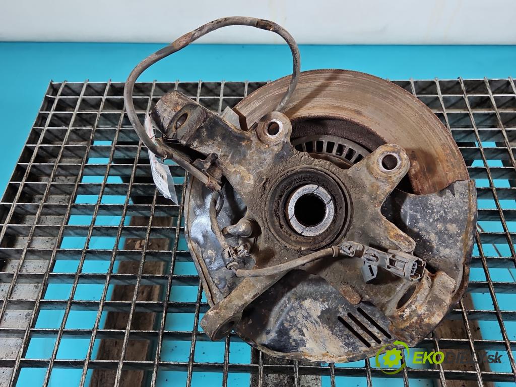 Isuzu D-Max II 2011-2019 2.5d 163 hp manual 120 kW 2499 cm3 2- náboj pravé  (Náboj kola)