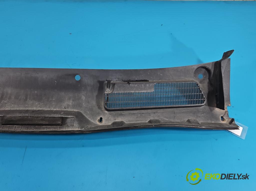 Ford Kuga Mk1 2008-2013 2.0 tdci 136 HP manual 100 kW 1997 cm3 5- torpédo 8V41-S02216 (Torpédo (plast pod čelným sklom))