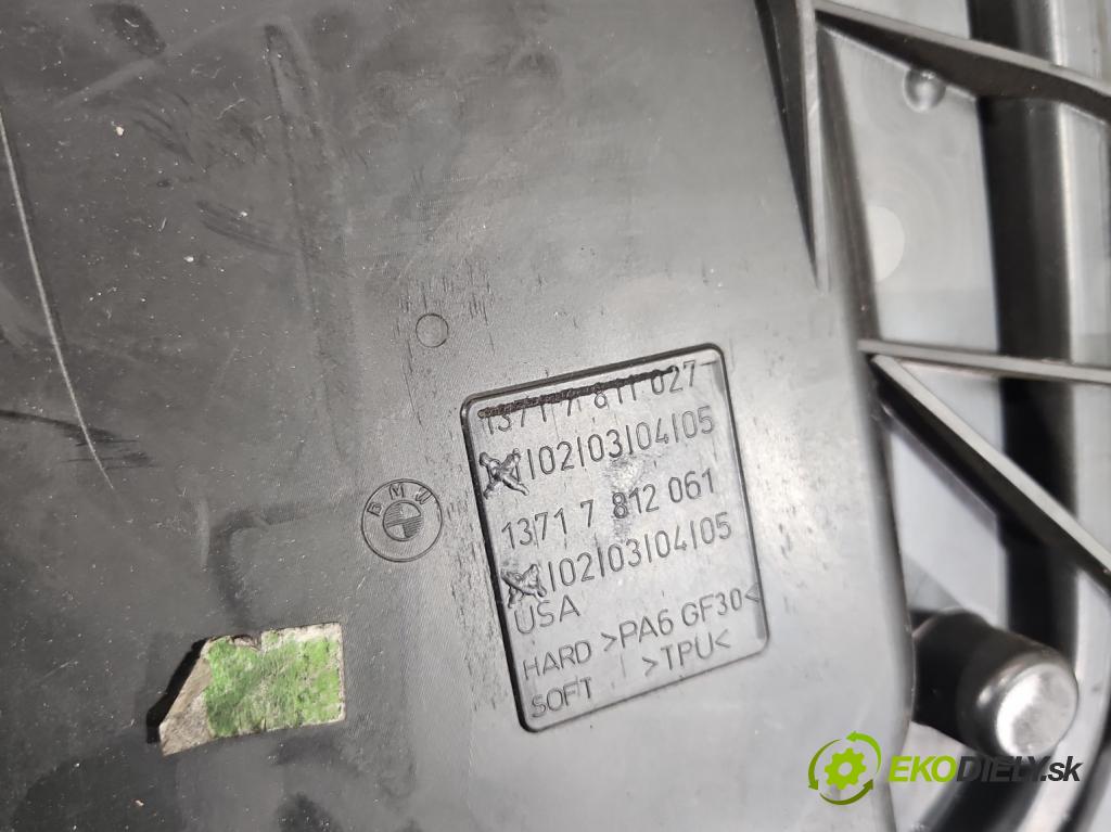 Bmw X6 E71 2007–2014 3.0d 306KM automatic 225 kW 2993 cm3 5- obal filtra vzduchu 7812061 (Obal vzduchového filtra)