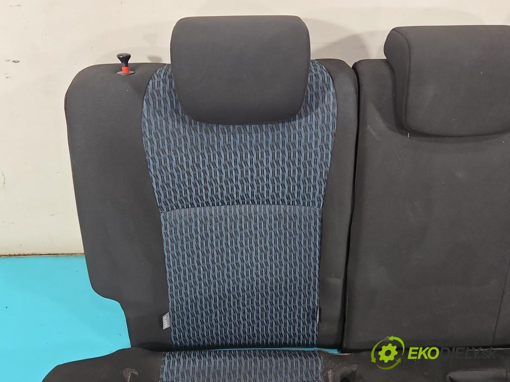 Toyota Yaris III 2011-2020 1.0 vvti 69KM manual 51 kW 998 cm3 5- Pohovka: zadné  (Sedadlo)