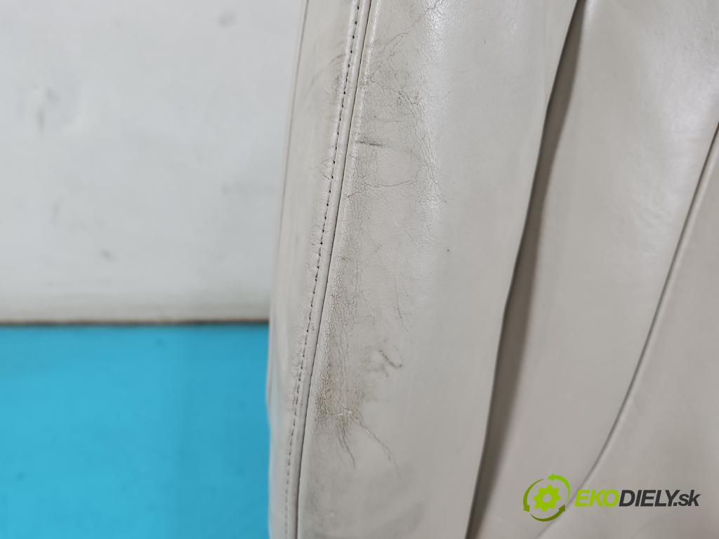 Audi A5 8T 2007-2016 3.0 tdi 239KM manual 176 kW 2967 cm3 2- Sedačka ľavý  (Sedadlo)