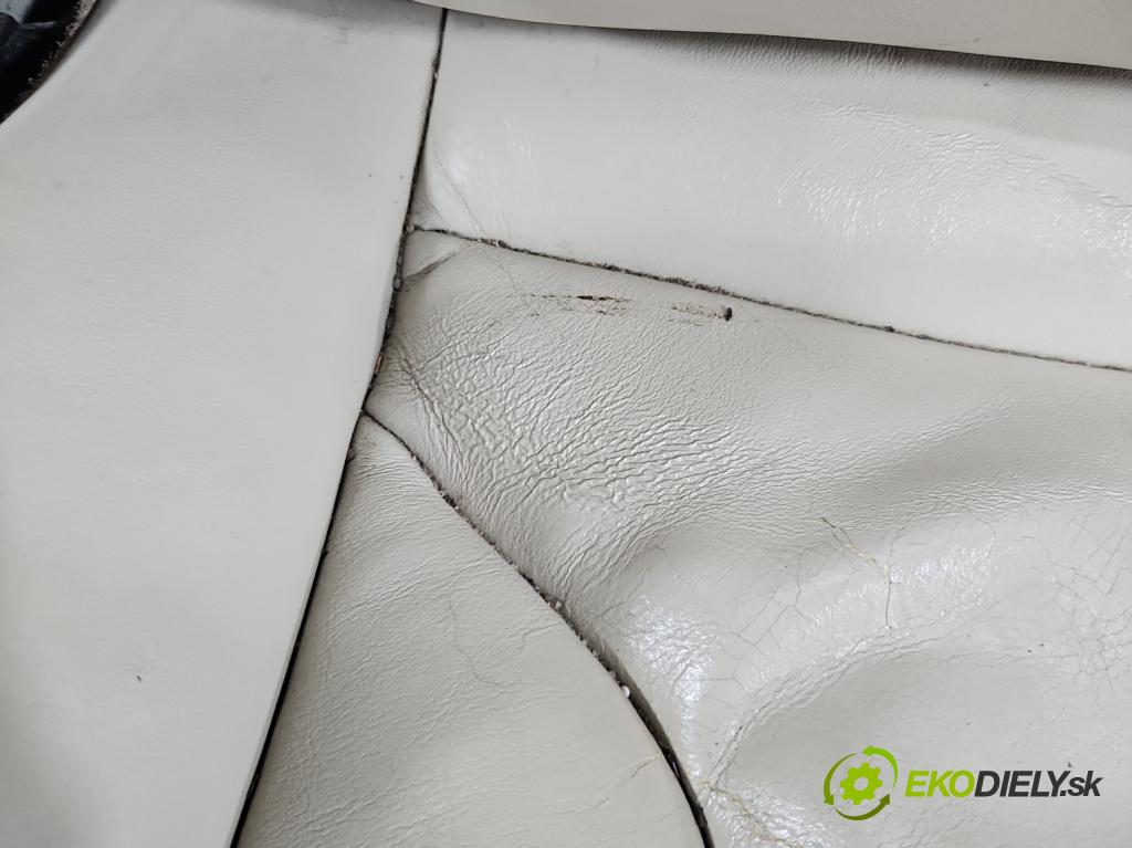 Audi A5 8T 2007-2016 3.0 tdi 239KM manual 176 kW 2967 cm3 2- Sedačka ľavý  (Sedadlo)